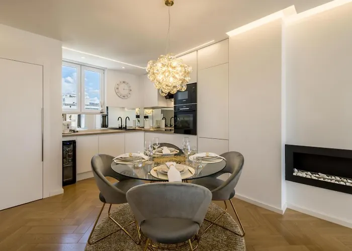 Experience Luxury In The Heart Of *