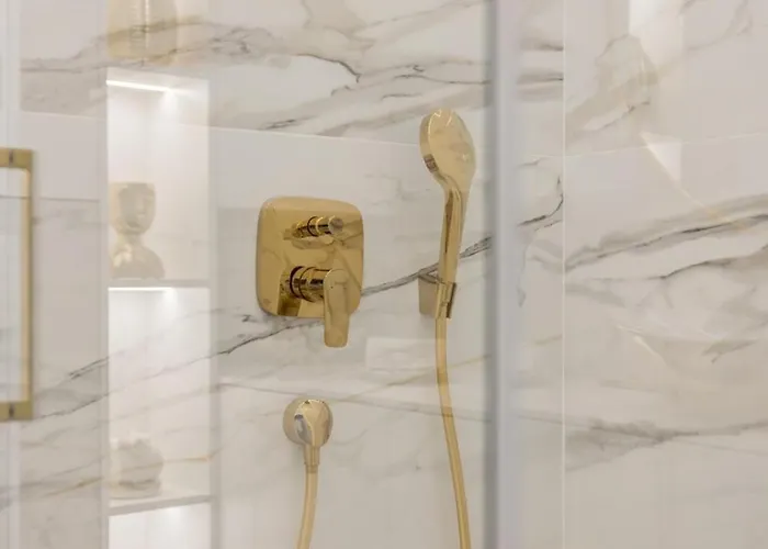 Experience Luxury In The Heart Of Apartamento Split