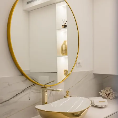 Experience Luxury In The Heart Of